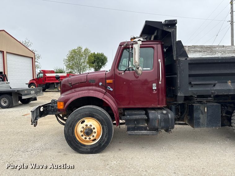 image for item ER0492 1996 International 4900 dump truck