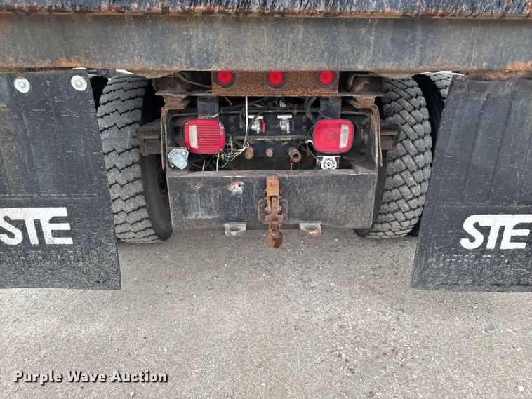 image for item ER0492 1996 International 4900 dump truck