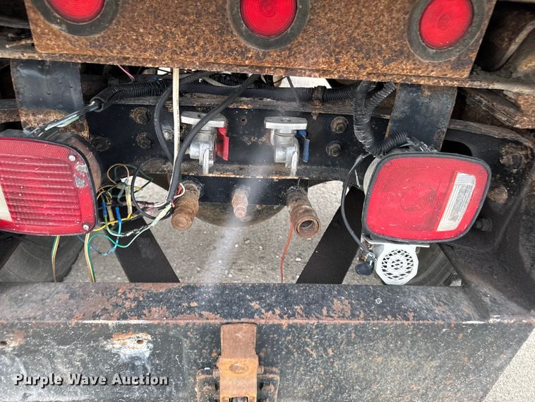 image for item ER0492 1996 International 4900 dump truck