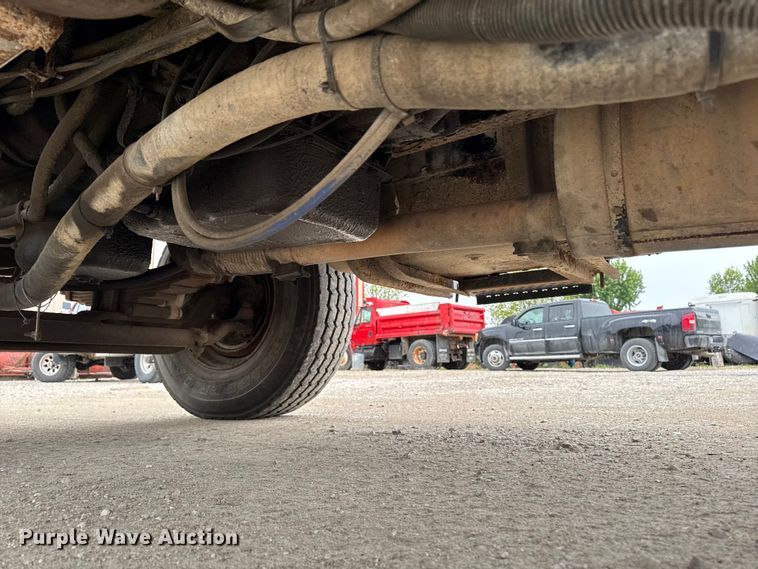 image for item ER0492 1996 International 4900 dump truck