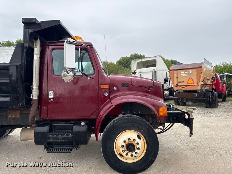 image for item ER0492 1996 International 4900 dump truck
