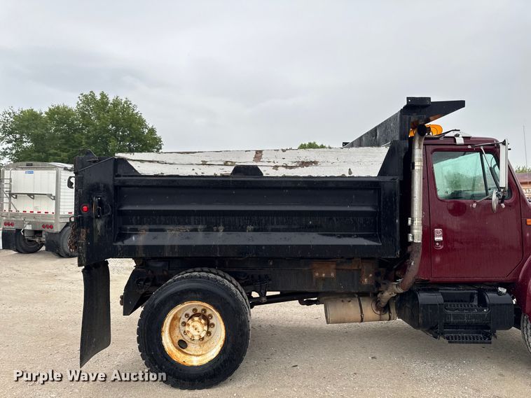 image for item ER0492 1996 International 4900 dump truck