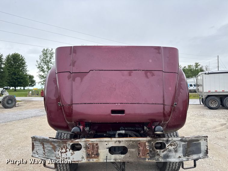 image for item ER0492 1996 International 4900 dump truck