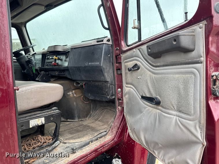 image for item ER0492 1996 International 4900 dump truck