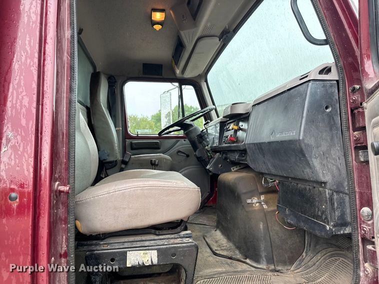 image for item ER0492 1996 International 4900 dump truck