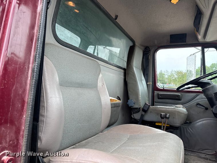 image for item ER0492 1996 International 4900 dump truck