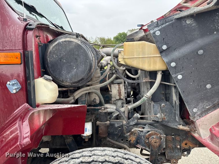 image for item ER0492 1996 International 4900 dump truck