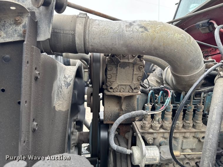 image for item ER0492 1996 International 4900 dump truck
