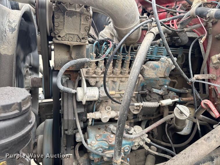 image for item ER0492 1996 International 4900 dump truck