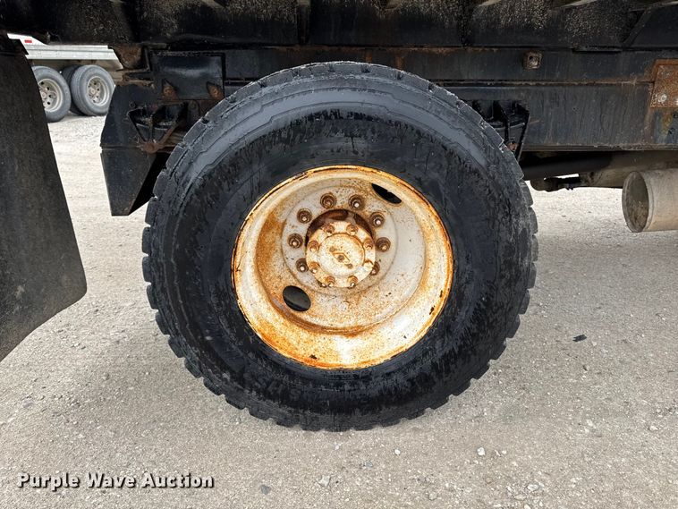 image for item ER0492 1996 International 4900 dump truck