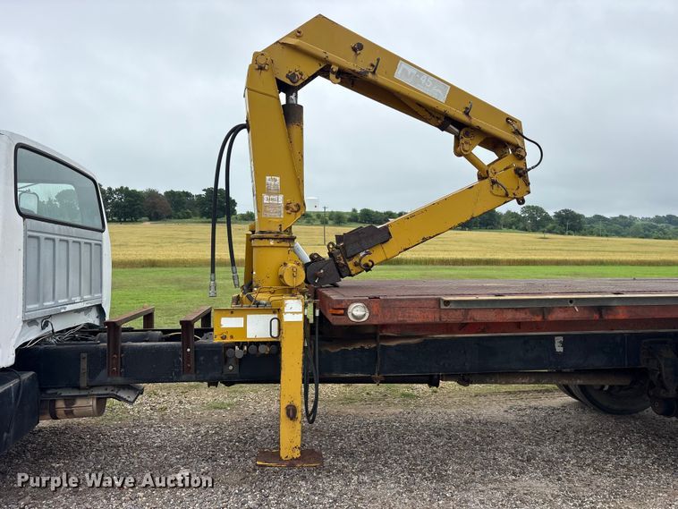 image for item ET2115 1995 Ford F700 crane truck