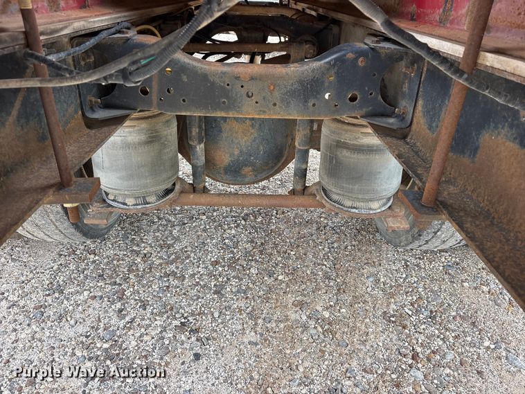 image for item ET2115 1995 Ford F700 crane truck