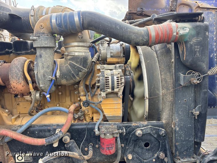 image for item ET2161 2006 Peterbilt 379 semi truck