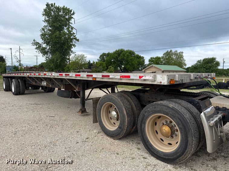 image for item ET6046 1999 Transcraft flatbed trailer
