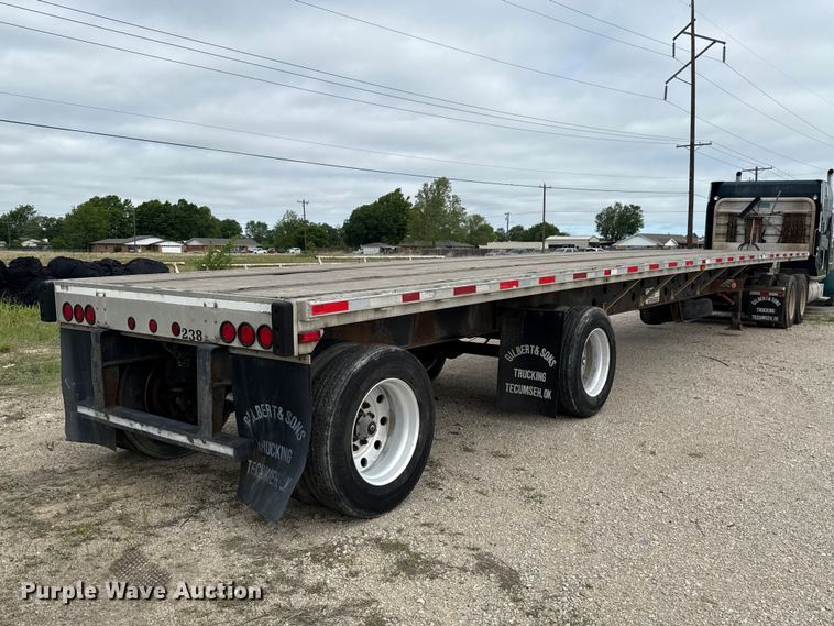 image for item ET6046 1999 Transcraft flatbed trailer