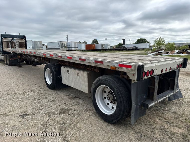 image for item ET6046 1999 Transcraft flatbed trailer