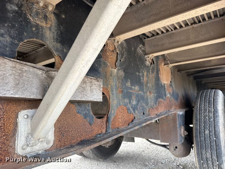 image for item ET6046 1999 Transcraft flatbed trailer