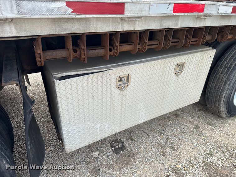 image for item ET6046 1999 Transcraft flatbed trailer