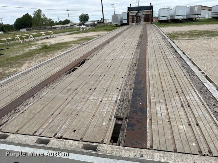 image for item ET6046 1999 Transcraft flatbed trailer