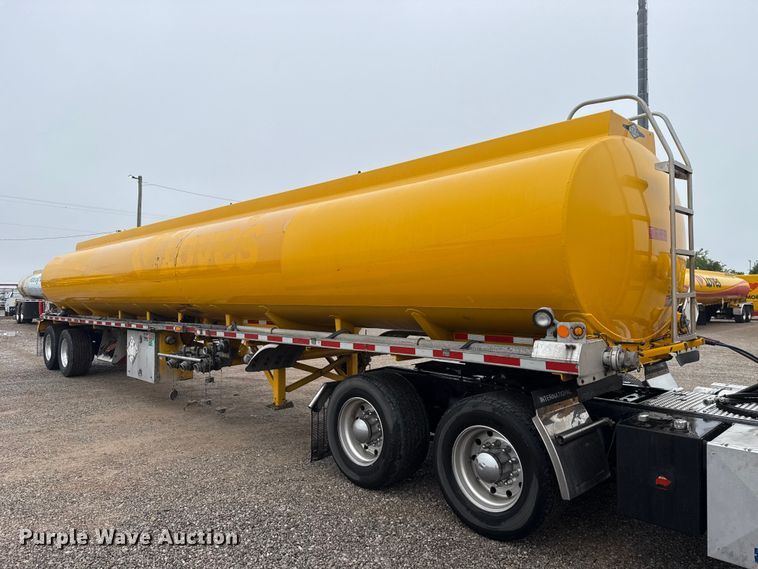 image for item ET6235 2004 Beall BAST-96-3-SB tank trailer