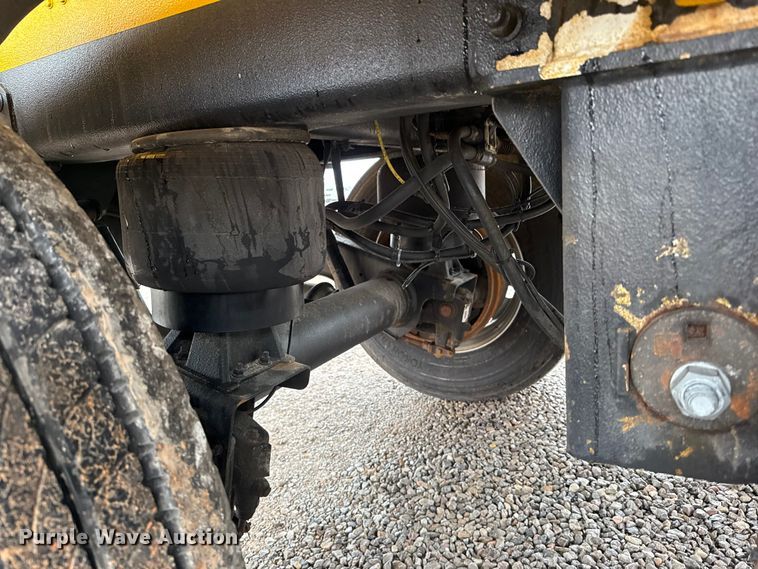 image for item ET6235 2004 Beall BAST-96-3-SB tank trailer