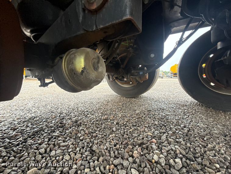 image for item ET6235 2004 Beall BAST-96-3-SB tank trailer