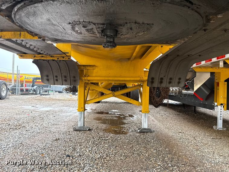 image for item ET6235 2004 Beall BAST-96-3-SB tank trailer