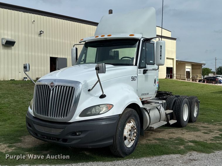 image for item ET6249 2010 International Prostar Premium semi truck
