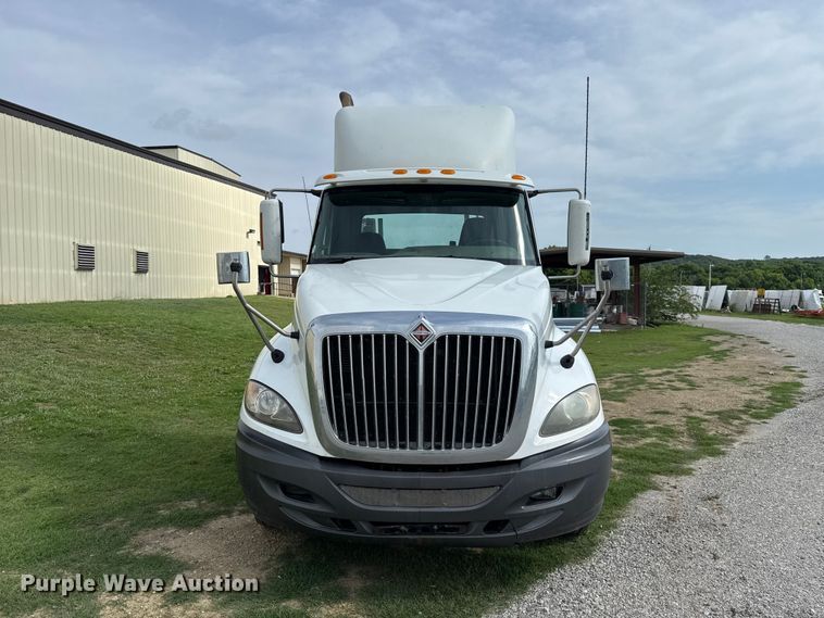 image for item ET6249 2010 International Prostar Premium semi truck