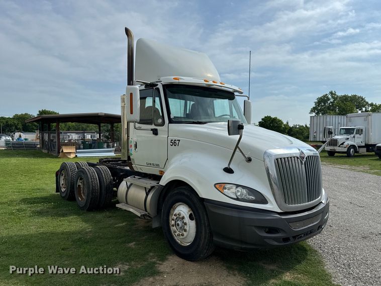 image for item ET6249 2010 International Prostar Premium semi truck