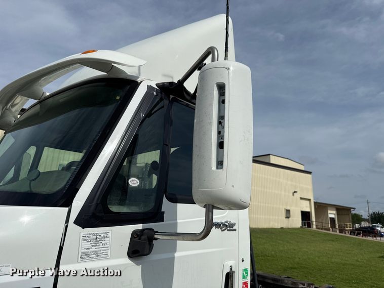 image for item ET6249 2010 International Prostar Premium semi truck