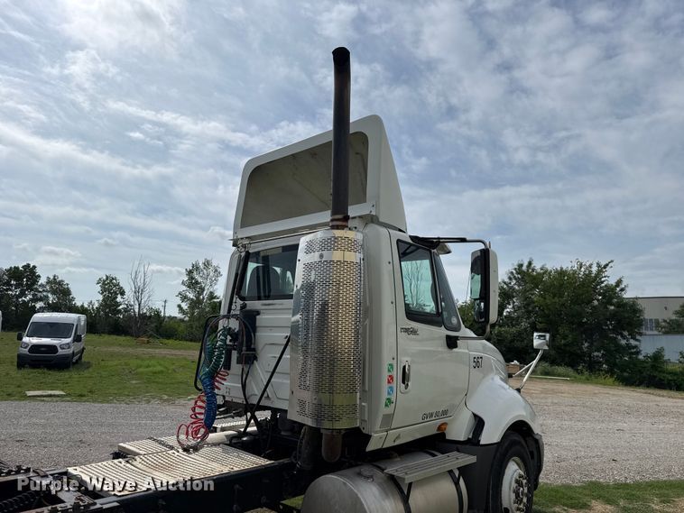 image for item ET6249 2010 International Prostar Premium semi truck