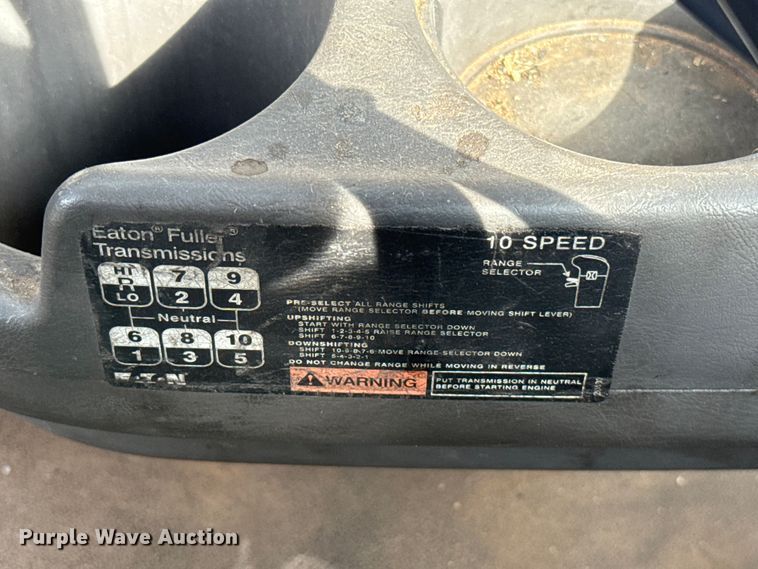 image for item ET6249 2010 International Prostar Premium semi truck