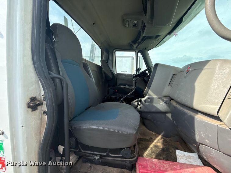 image for item ET6249 2010 International Prostar Premium semi truck