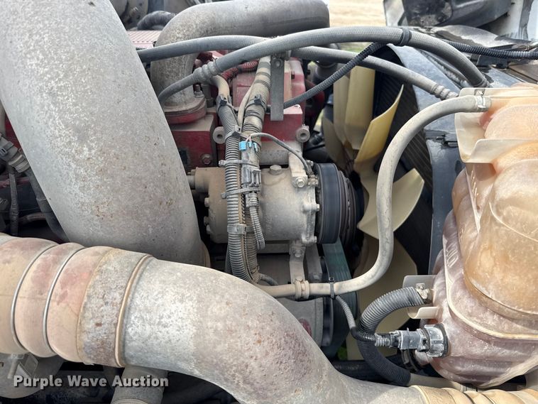 image for item ET6249 2010 International Prostar Premium semi truck