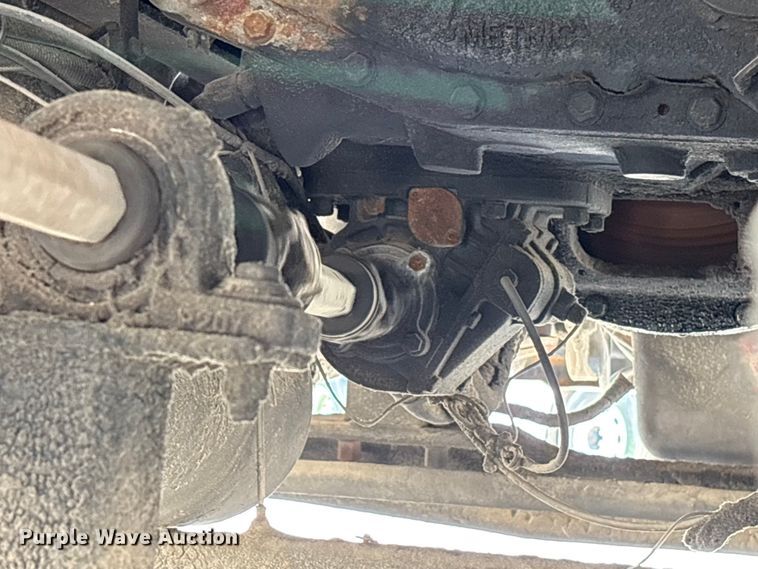 image for item EU0597 2006 International L9427 semi truck