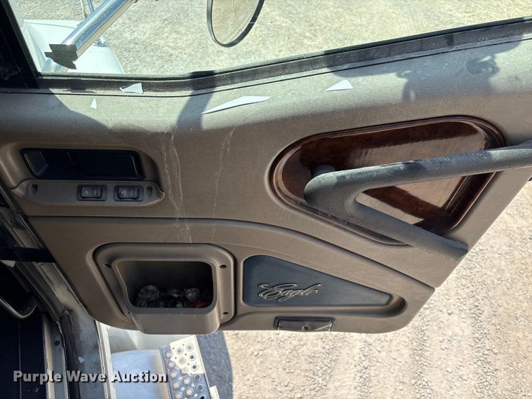 image for item EU0597 2006 International L9427 semi truck