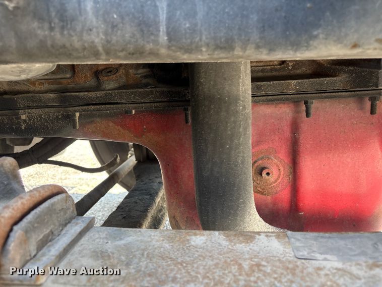 image for item EU0597 2006 International L9427 semi truck