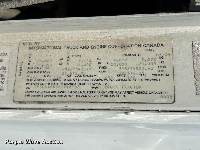 image for item EU0597 2006 International L9427 semi truck