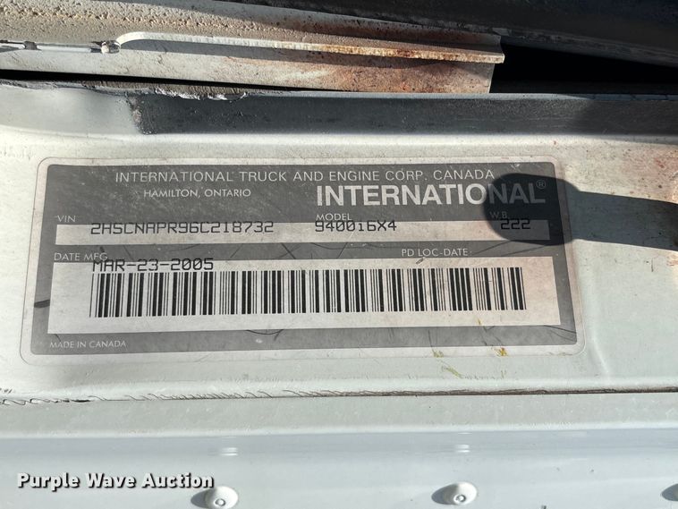 image for item EU0597 2006 International L9427 semi truck
