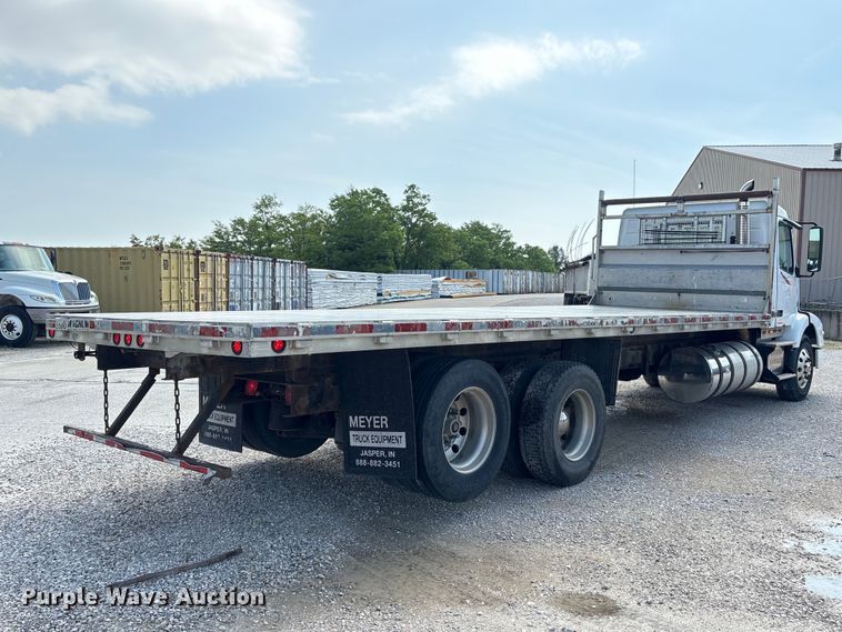 image for item EU0620 2009 Volvo VNM dump flatbed truck
