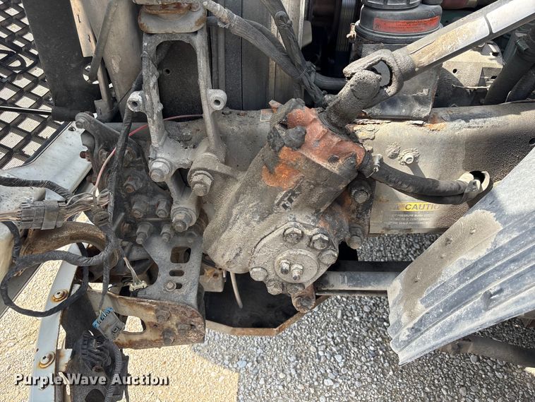 image for item EU0620 2009 Volvo VNM dump flatbed truck