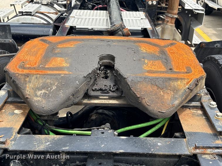 image for item EU0621 2024 International RH613 semi truck