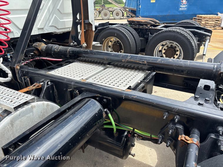 image for item EU0621 2024 International RH613 semi truck