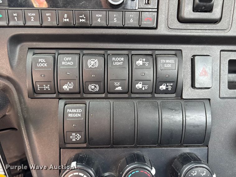 image for item EU0621 2024 International RH613 semi truck