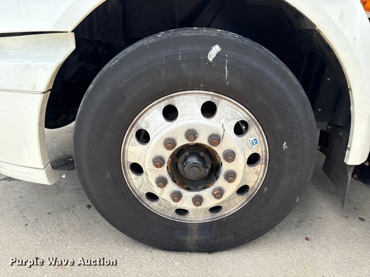 image for item EU0621 2024 International RH613 semi truck