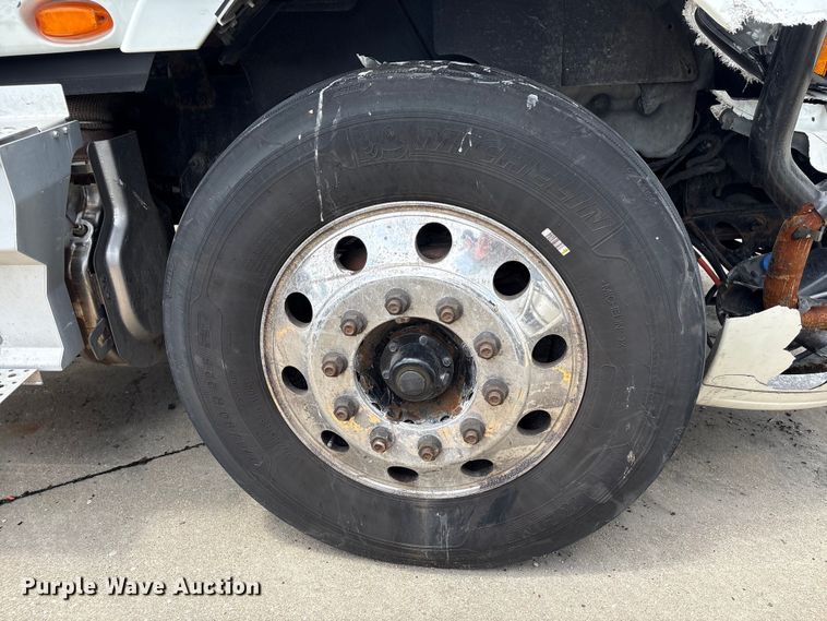image for item EU0621 2024 International RH613 semi truck
