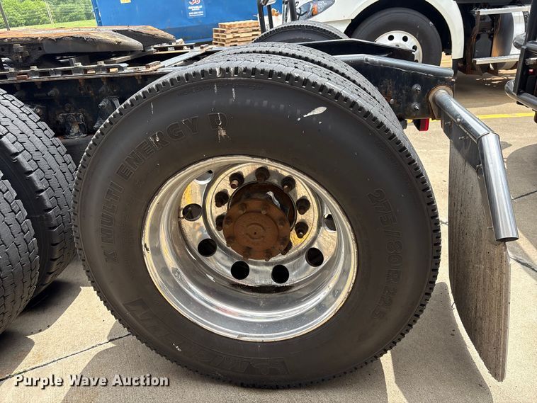 image for item EU0621 2024 International RH613 semi truck