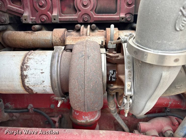 image for item EU5600 2013 Kenworth T800 semi truck