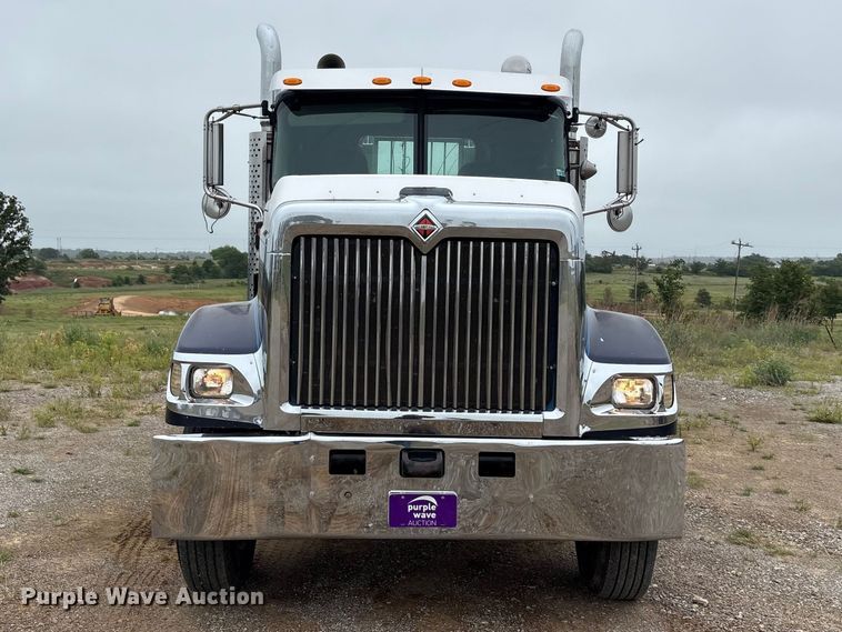 image for item EU5601 2007 International 5900i winch truck